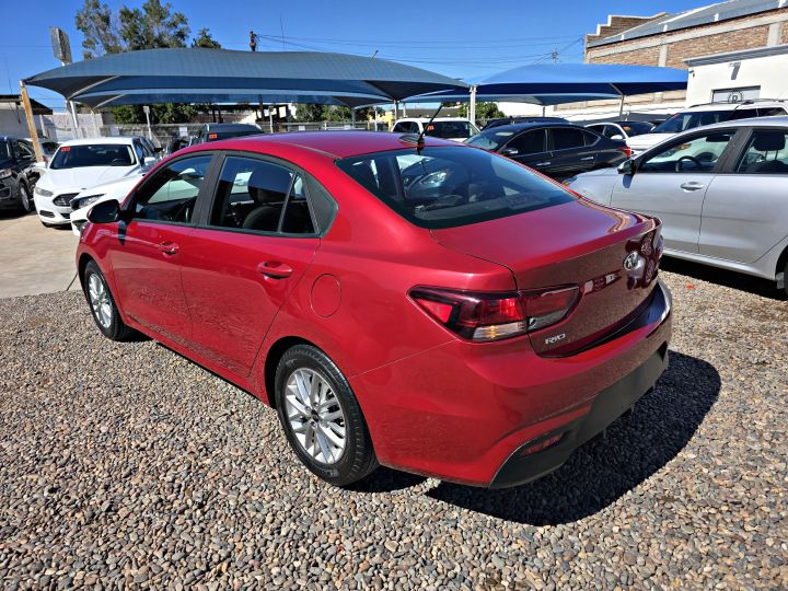 KIA RIO EX 2018 ROJO