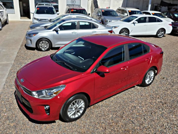 KIA RIO EX 2018 ROJO