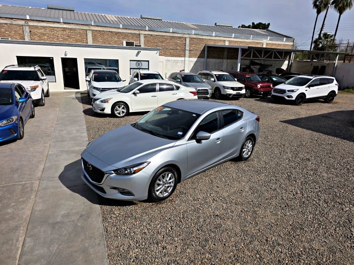 MAZDA 3 I TOURING 2018 PLATA