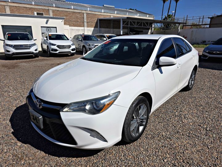 TOYOTA CAMRY LE 2017