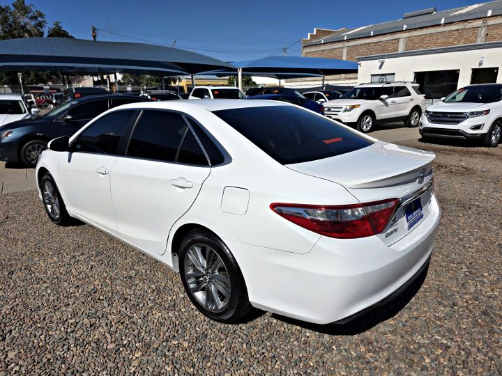 TOYOTA CAMRY LE 2017