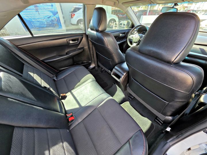 TOYOTA CAMRY LE 2017