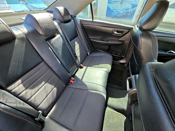 TOYOTA CAMRY LE 2017