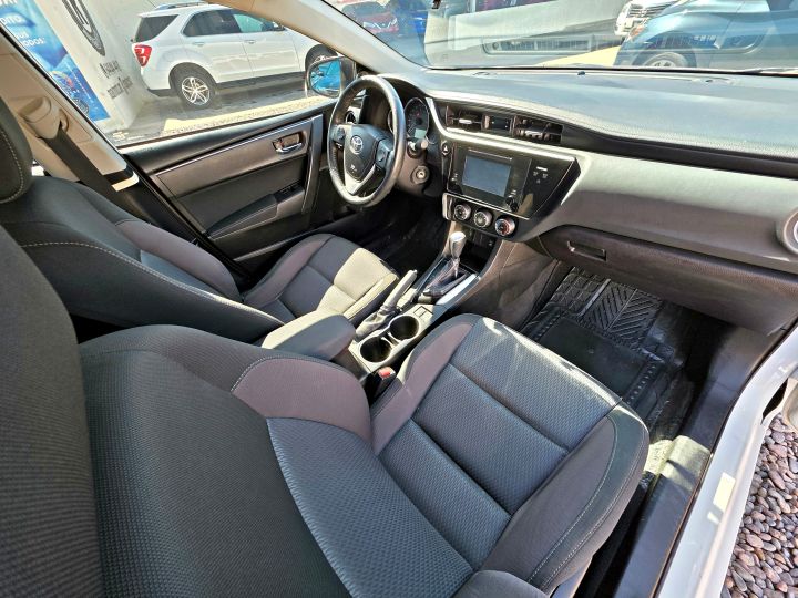 TOYOTA COROLLA LE 2017 BLANCO