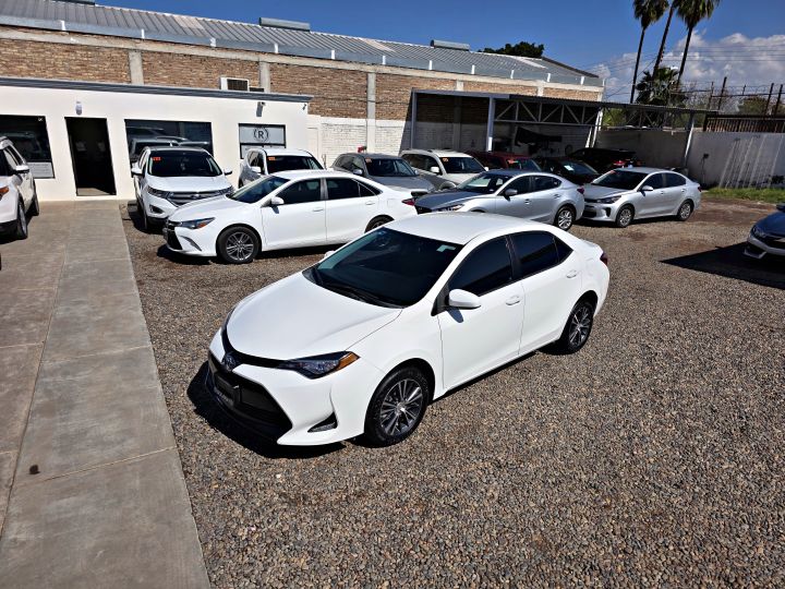 TOYOTA COROLLA LE 2017 BLANCO