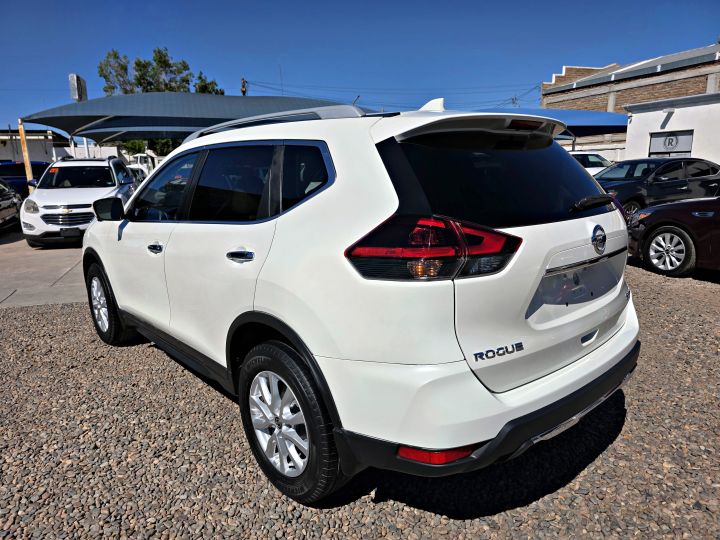 NISSAN ROGUE SV 2018