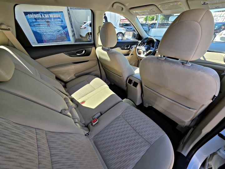 NISSAN ROGUE SV 2018