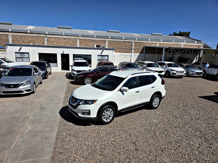 NISSAN ROGUE SV 2018