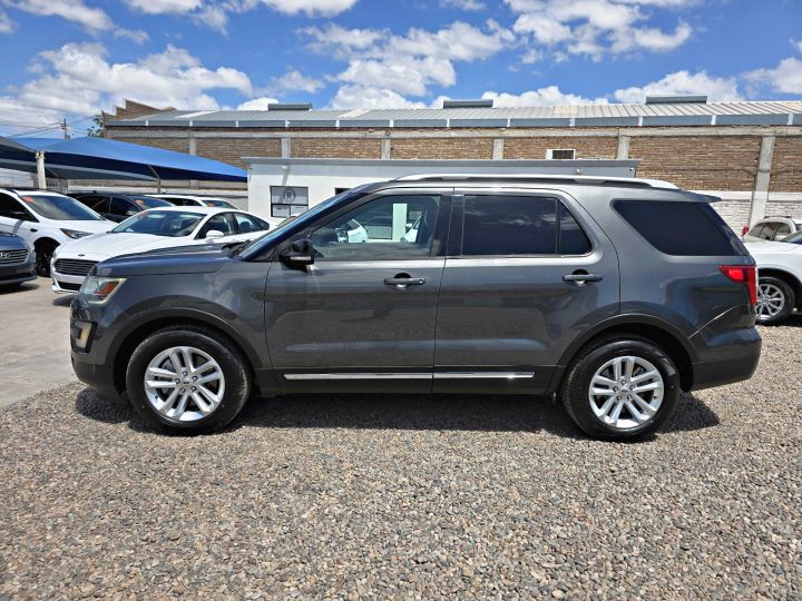 FORD EXPLORER XLT 2016