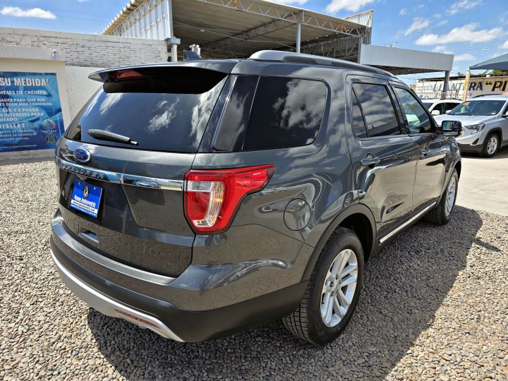 FORD EXPLORER XLT 2016
