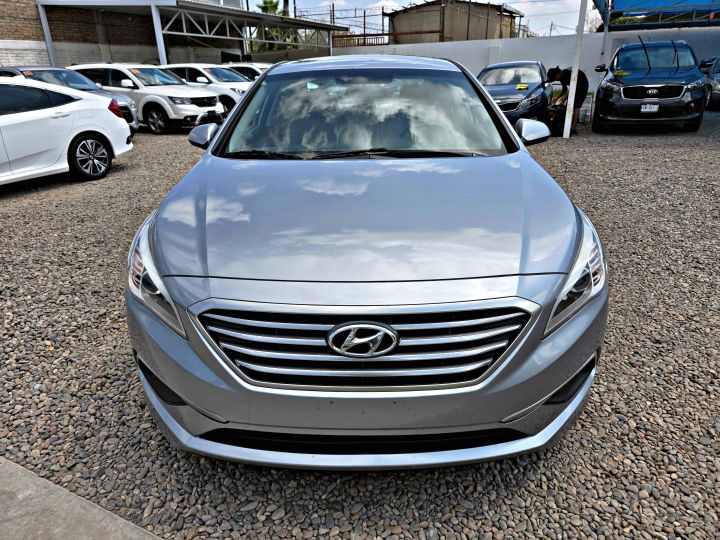HYUNDAI SONATA SE 2017 PLATA
