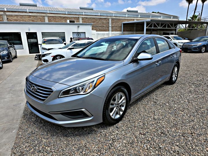 HYUNDAI SONATA SE 2017 PLATA