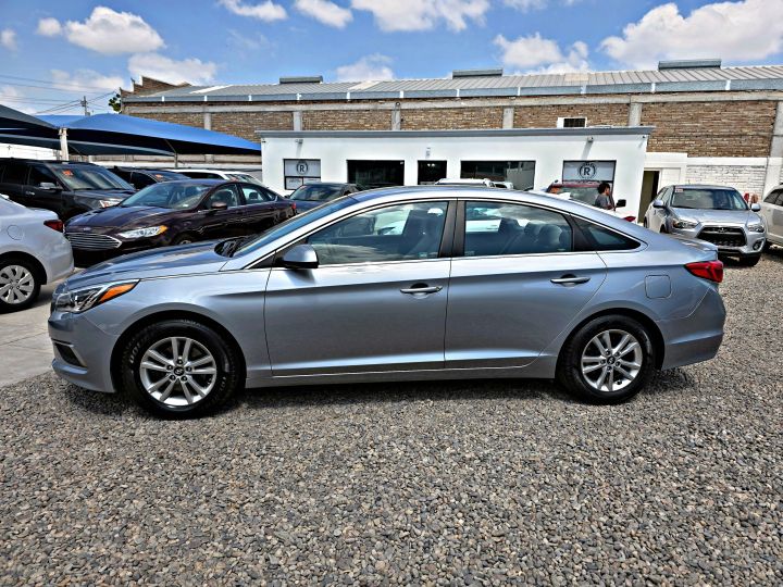 HYUNDAI SONATA SE 2017 PLATA