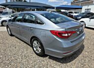 HYUNDAI SONATA SE 2017 PLATA