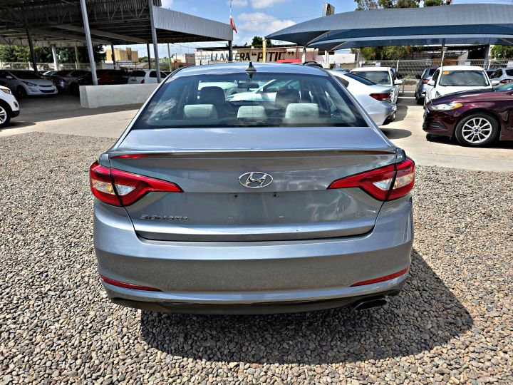 HYUNDAI SONATA SE 2017 PLATA