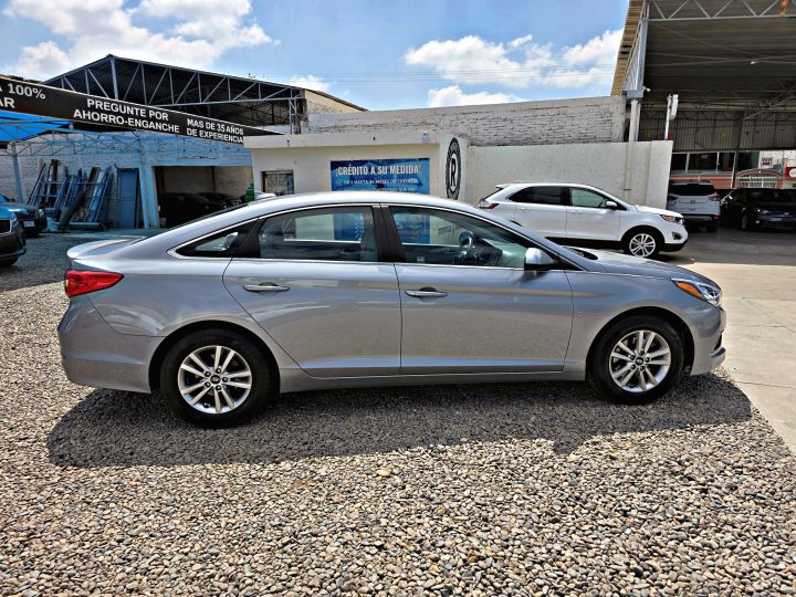 HYUNDAI SONATA SE 2017 PLATA
