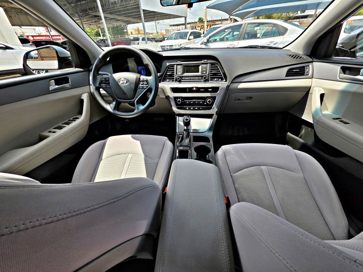 HYUNDAI SONATA SE 2017 PLATA