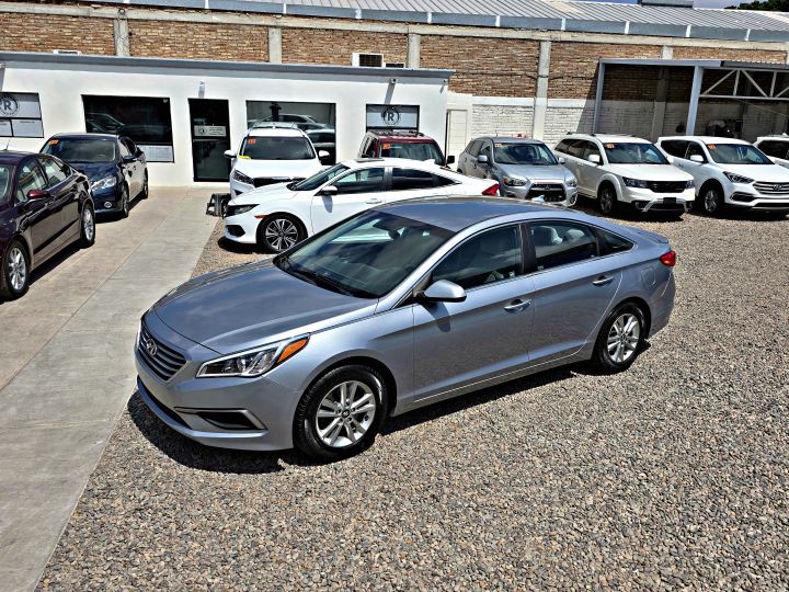 HYUNDAI SONATA SE 2017 PLATA