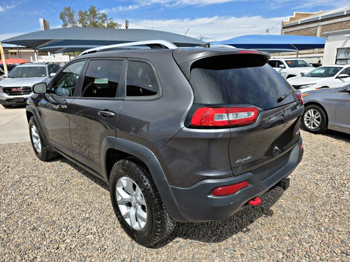 JEEP CHEROKEE TRAILHAWK 4X4 2016
