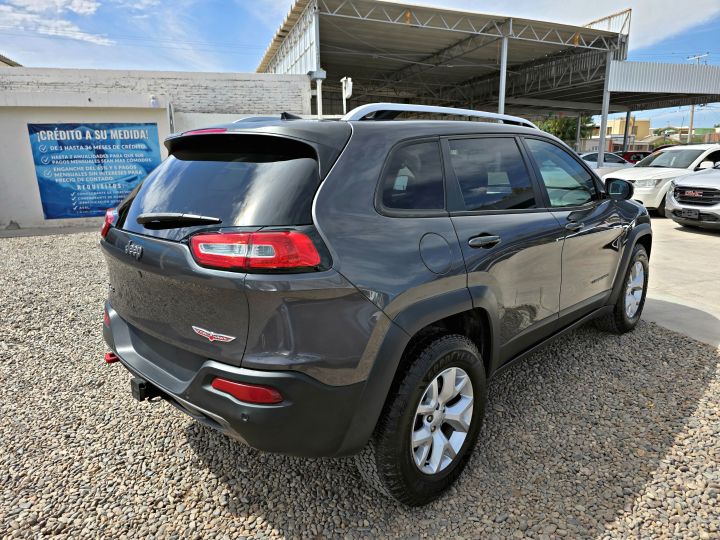 JEEP CHEROKEE TRAILHAWK 4X4 2016