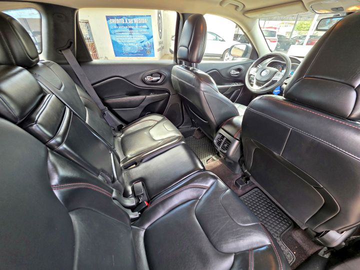 JEEP CHEROKEE TRAILHAWK 4X4 2016