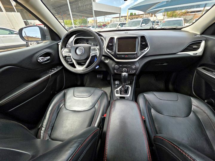 JEEP CHEROKEE TRAILHAWK 4X4 2016