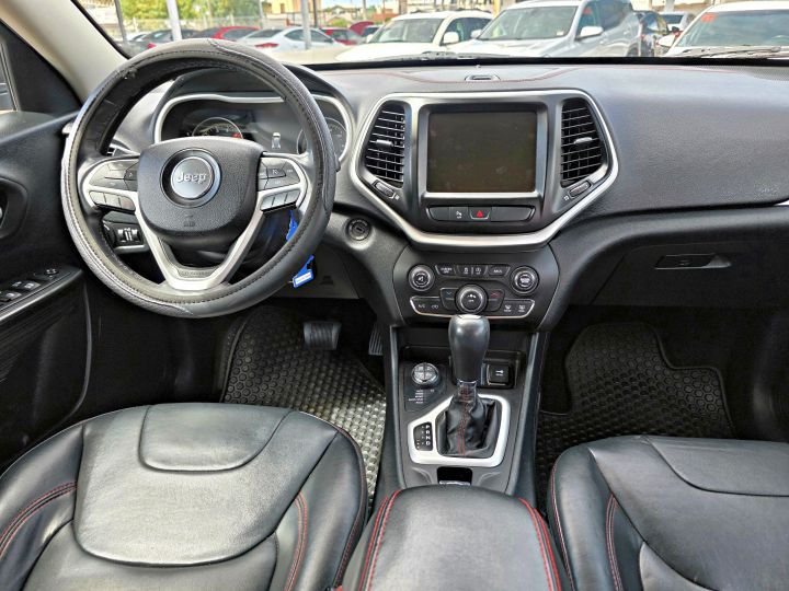 JEEP CHEROKEE TRAILHAWK 4X4 2016