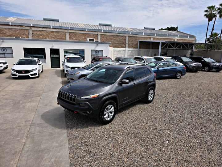 JEEP CHEROKEE TRAILHAWK 4X4 2016