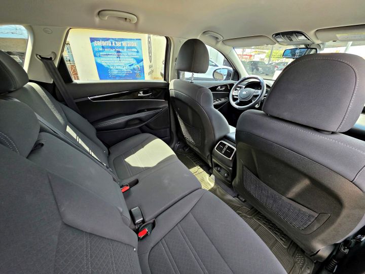 KIA SORENTO LX 2019