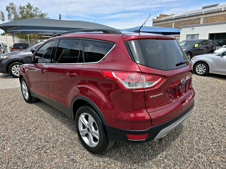FORD ESCAPE SE 2016 ROJA