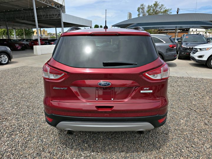 FORD ESCAPE SE 2016 ROJA
