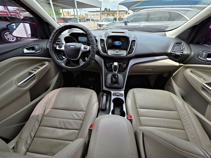 FORD ESCAPE SE 2016 ROJA