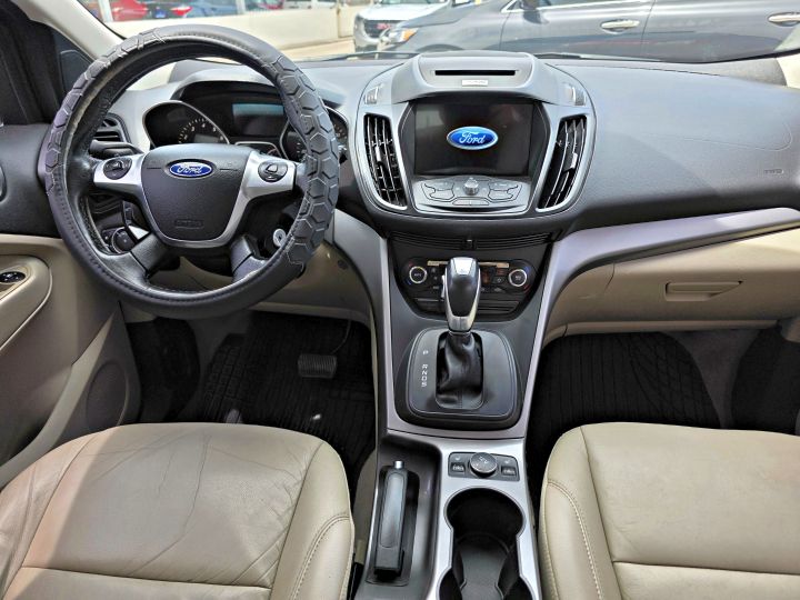 FORD ESCAPE SE 2016 ROJA