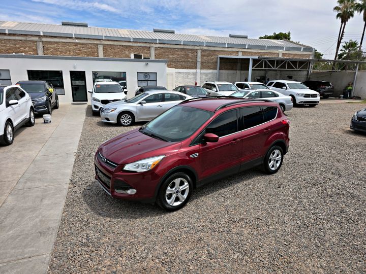 FORD ESCAPE SE 2016 ROJA
