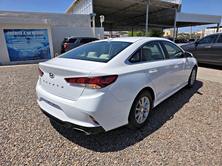 HYUNDAI SONATA SE 2018