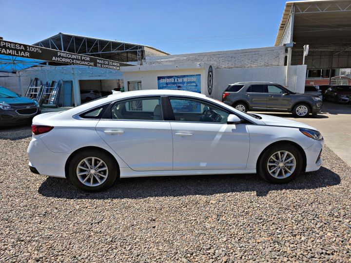 HYUNDAI SONATA SE 2018
