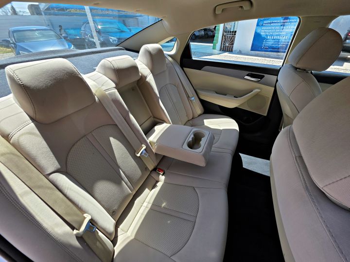 HYUNDAI SONATA SE 2018