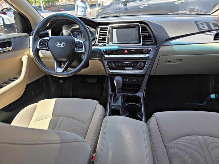 HYUNDAI SONATA SE 2018