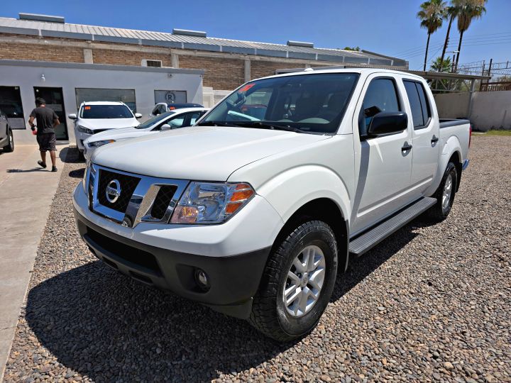 NISSAN FRONTIER SV 2017