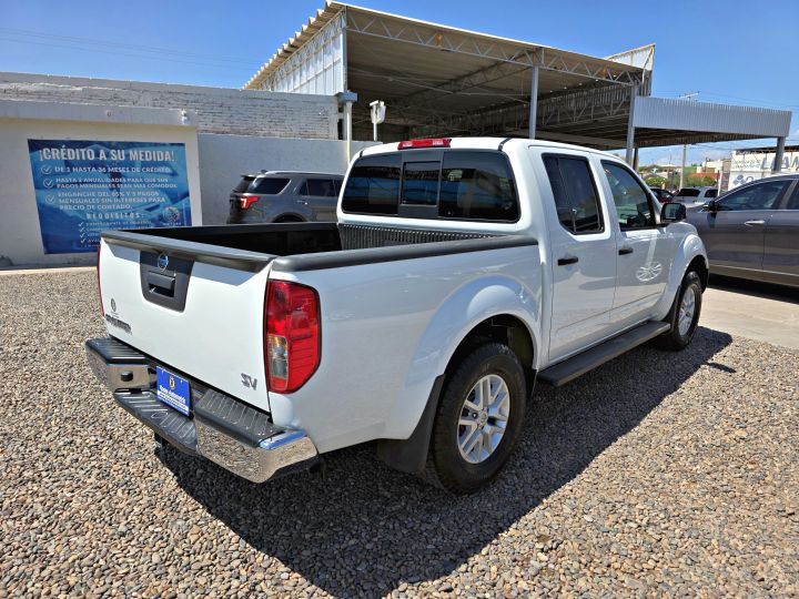NISSAN FRONTIER SV 2017