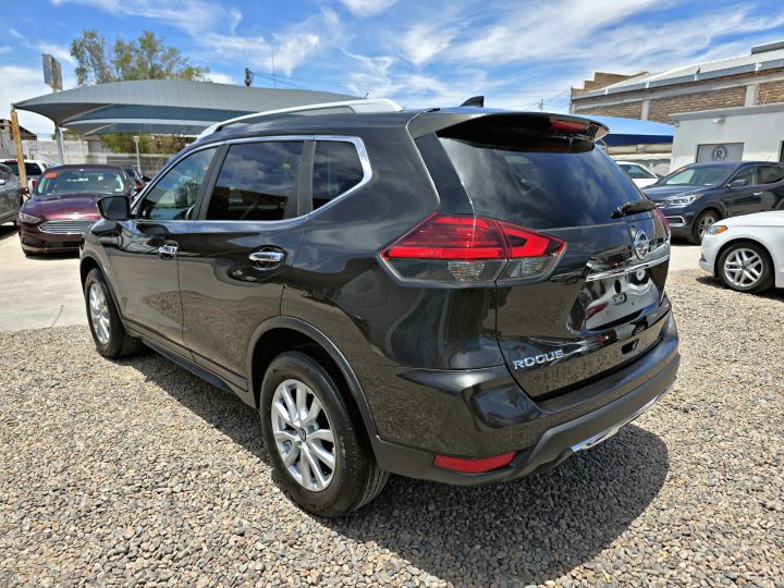NISSAN ROGUE SV 2017