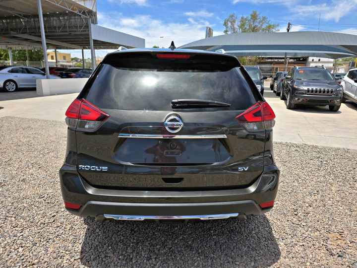 NISSAN ROGUE SV 2017