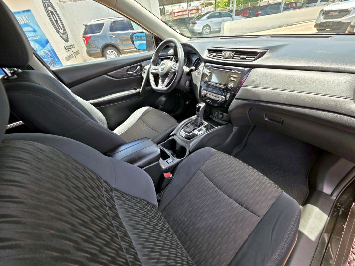 NISSAN ROGUE SV 2017