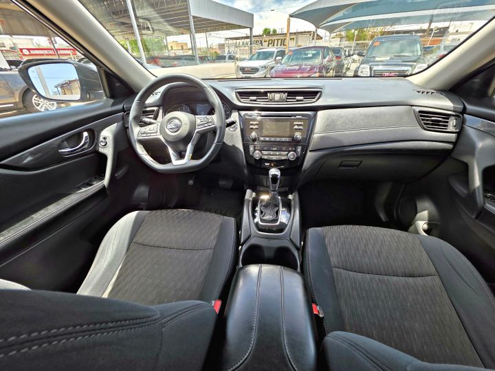 NISSAN ROGUE SV 2017