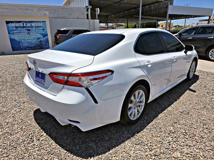 TOYOTA CAMRY LE 2018