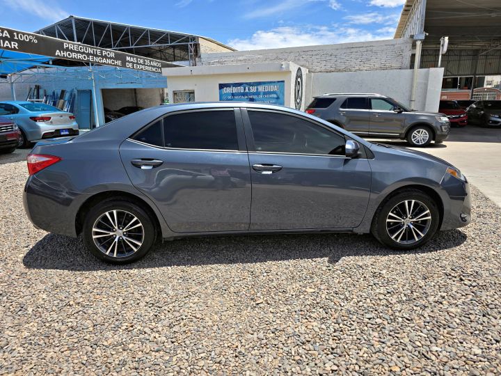 TOYOTA COROLLA LE 2017