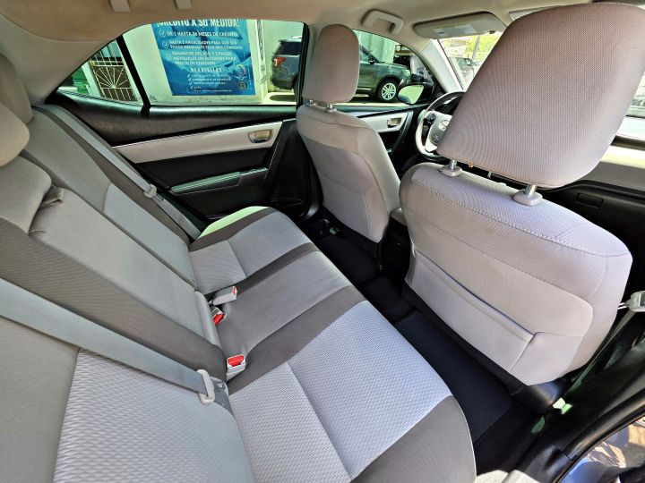 TOYOTA COROLLA LE 2017