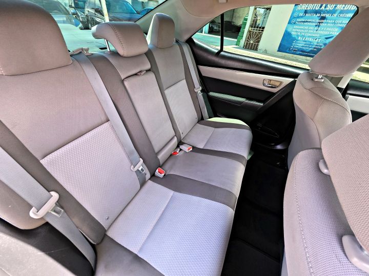 TOYOTA COROLLA LE 2017