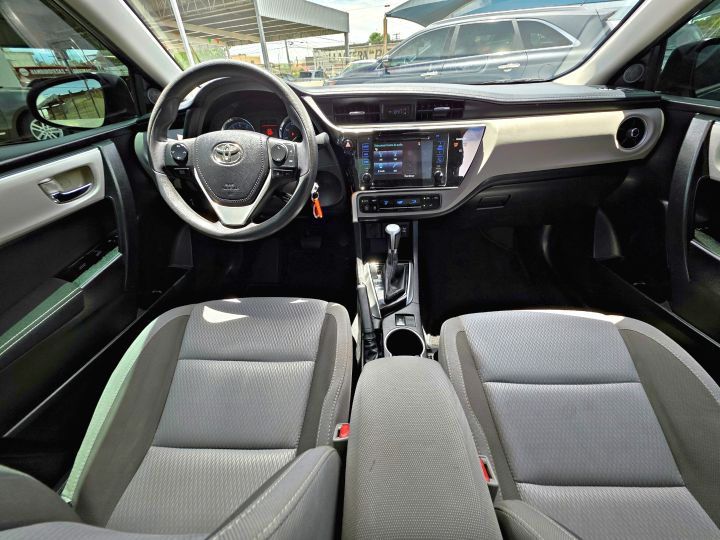 TOYOTA COROLLA LE 2017