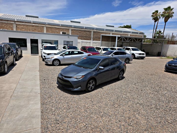 TOYOTA COROLLA LE 2017